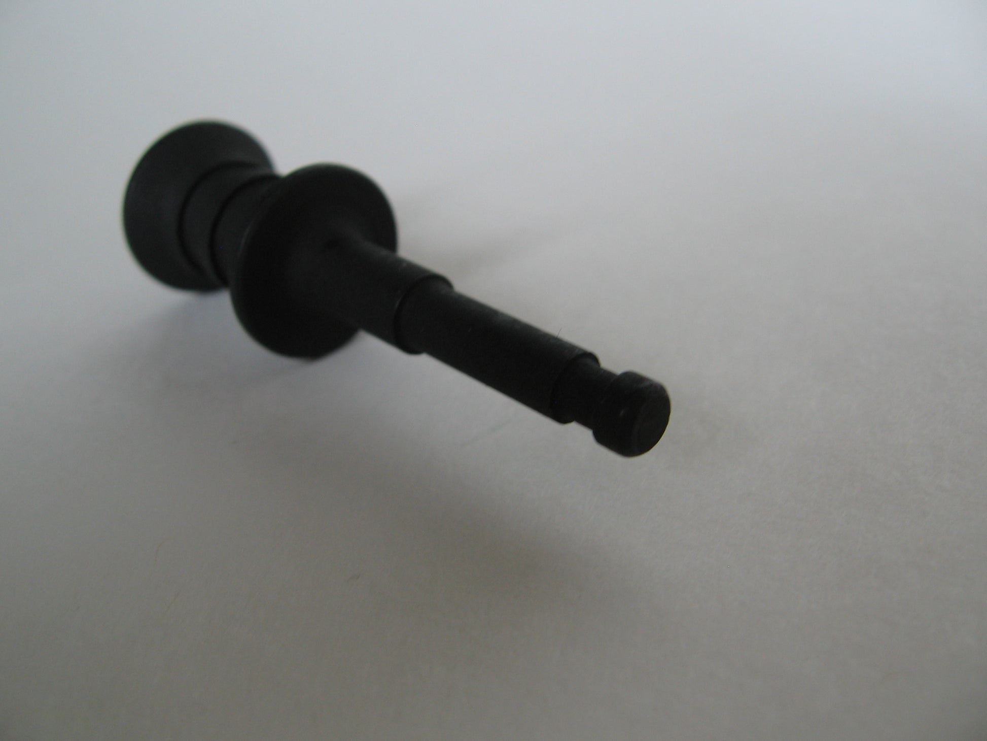 Benelli M4 Oversize Charging Handle image 3